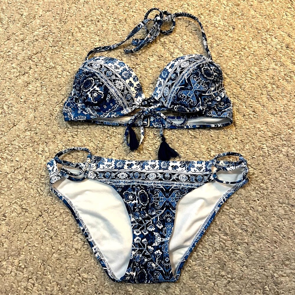 Xhilaration Blue Floral Bikini Size Small